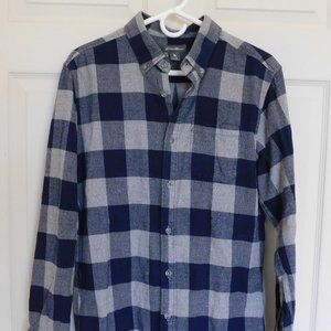 Eddie Bauer Slim Fit Flannel - Navy & Gray - Size Medium